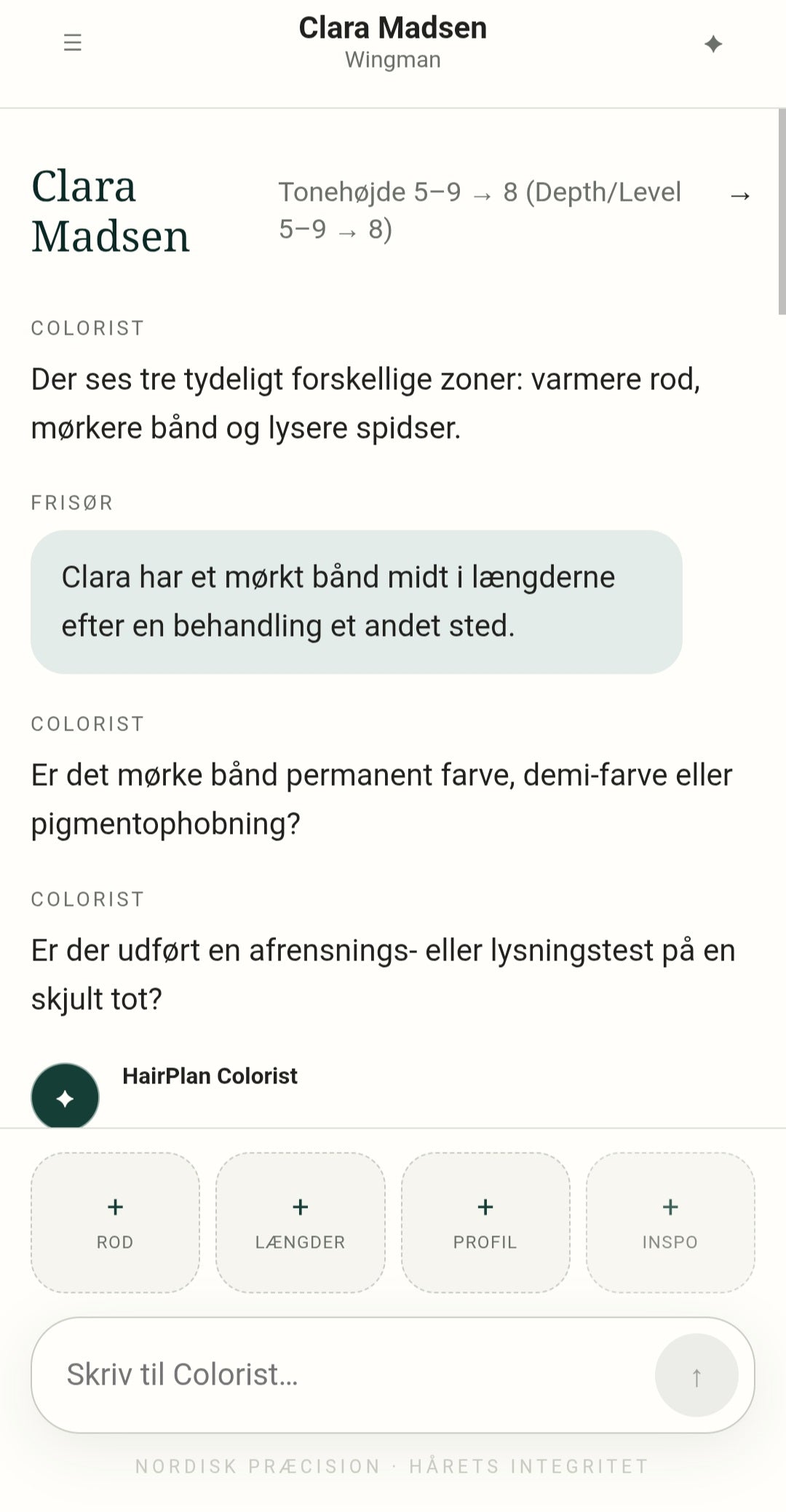 HairPlan.PRO på mobil med professionel konsultation og Colorist.